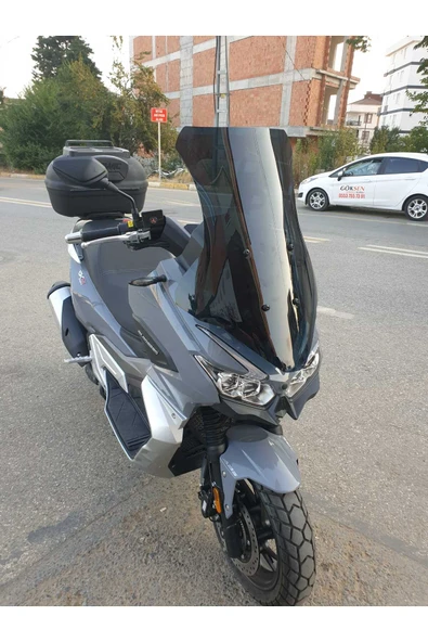 MOTOCAM RKS Blade 250 -350  Siperlik Ön Cam 2023-2025 Model 65cm Siyah Renkli 4mm ORTA BOYLU CAM - 2