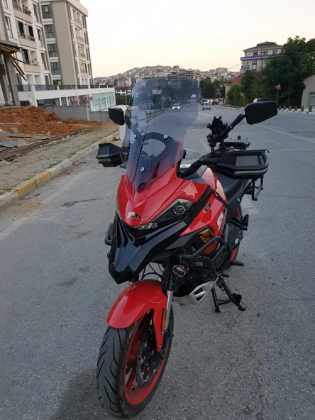 MOTOCAM RKN 530 ADV Siperlik Ön Cam 2021-2025 Model 55cm Füme Renkli 4mm - Resim 3