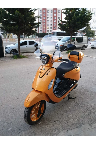 MOTOCAM Yuki Gelato 150 Siperlik Ön Cam 2023-2025 Model 43cm Şeffaf Renkli 4mm APARATSIZDIR - Resim 2