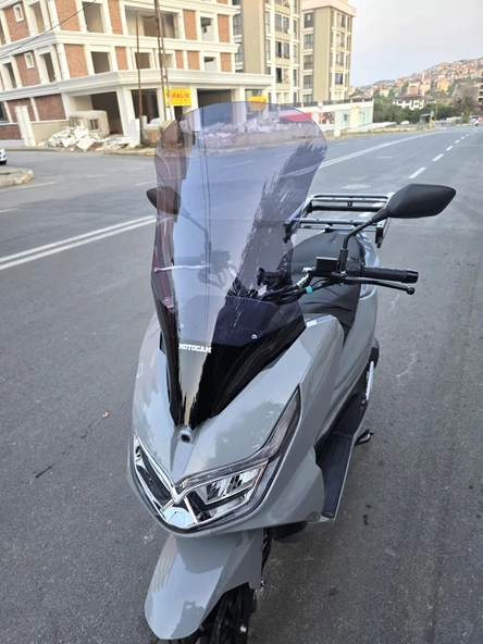 MOTOCAM Motolüx MCX 125 Siperlik Ön Cam 2024-2025 Model 68cm Füme Renkli 4mm - Resim 3