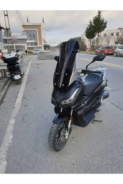 MOTOCAM Skyjet Rivero 125 Siperlik Ön Cam 2025 Model 57cm Siyah Renkli 4mm KISA SPOR CAM - Resim 3