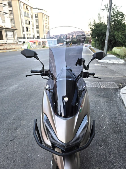 MOTOCAM RKS Newlight PRO Siperlik Ön Cam 2023-2025 Model 75cm açık füme Renkli 4mm UZUN BOYLU ürün görseli