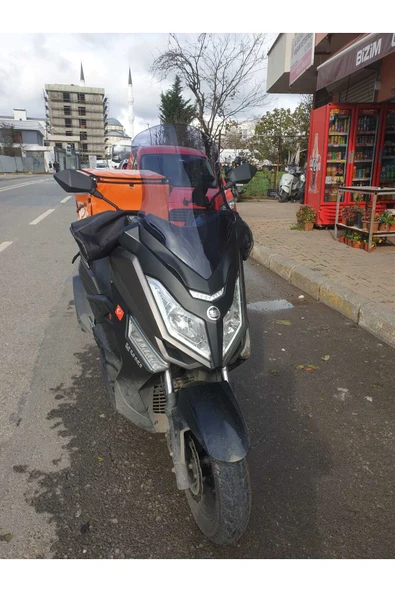 MOTOCAM Yuki T9 strom 125 Ön Cam 2021-2025 Model 62cm Füme Renkli 4mm - Resim 3