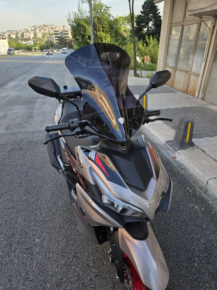 MOTOCAM Revolt RSX3 Siperlik Ön Cam 2022-2025 Model 54cm Siyah Renkli SPORTİF - Resim 2