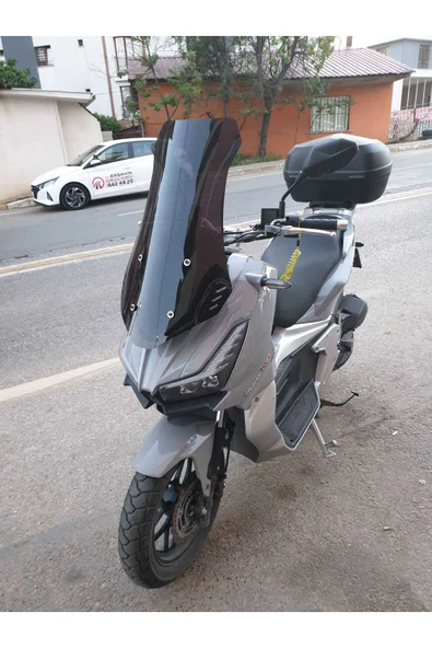 MOTOCAM Motolüx Wow 150  Siperlik Ön Cam 2023-2025 Model 65cm Siyah Renkli 4mm ORTA BOYLU CAM - Resim 3