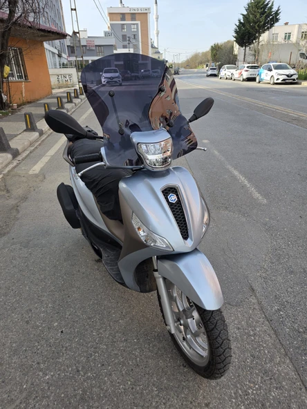 MOTOCAM Piaggio Medley S 150 Ön Cam 2021-2025 Model 54cm Siyah Renkli APARATSIZDIR - Resim 3
