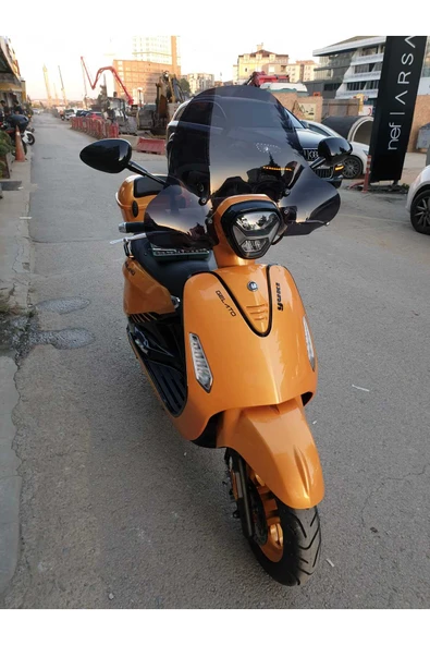 MOTOCAM Yuki Gelato 150 Siperlik Ön Cam 2023-2025 Model 43cm Siyah Renkli 4mm APARATSIZDIR - Resim 2