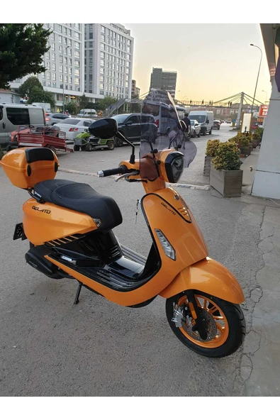 MOTOCAM Yuki Gelato 150 Siperlik Ön Cam 2023-2025 Model 43cm Füme Renkli 4mm APARATSIZDIR - Resim 3