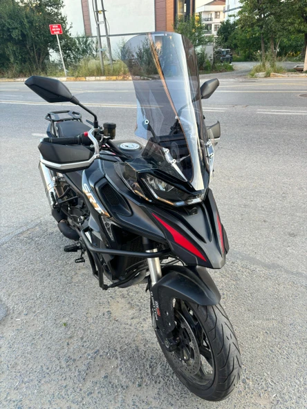 MOTOCAM QJ SRT 900 Siperlik Ön Cam 2023-2025 Model 61cm Füme Renkli 4mm - Resim 2