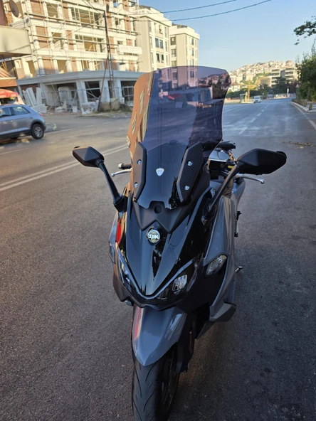 MOTOCAM Sym Maxsym TL 508 Siperlik Ön Cam 2022-2025 Model 65cm Siyah Renkli 4mm - 3