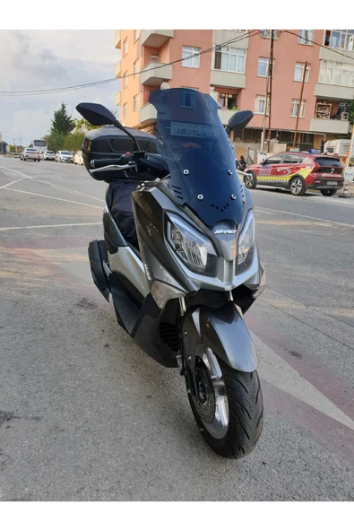 MOTOCAM Revolt Rm5 Siperlik Ön Cam 2020-2021 Model 65cm Siyah Renkli 4mm ORTA BOYLU CAM - Resim 2