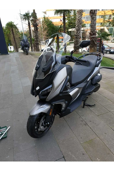 MOTOCAM QJ Fort 350 Siperlik Ön Cam 2023-2025 Model 74cm Şeffaf Renkli 4mm UZUN CAM - Resim 3