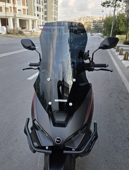 MOTOCAM RKS Lince 125 Siperlik Ön Cam 2021-2025 Model 55cm Siyah Renkli 4mm KISA SPOR CAM ürün görseli