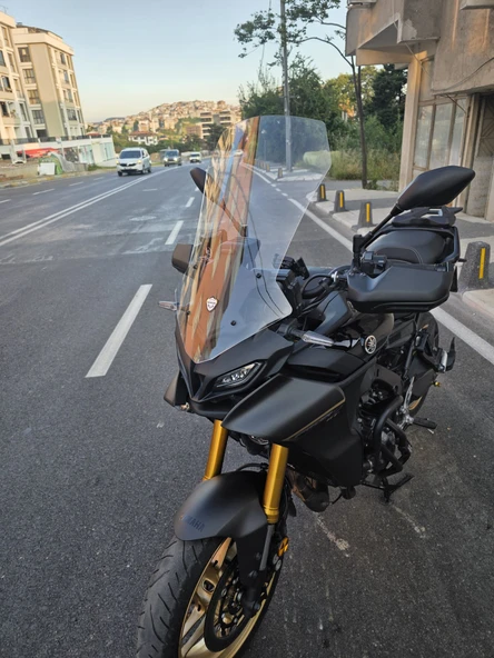 MOTOCAM Yamaha Tracer 900 Siperlik Ön Cam 2023-2025 Model 61cm Şeffaf Renkli 4mm Uzun - Resim 3