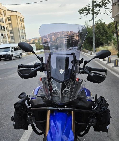 MOTOCAM Yamaha Tenere 700 World Raid Ön Cam 2023-2024 Model 45cm Füme Renkli 4mm ürün görseli