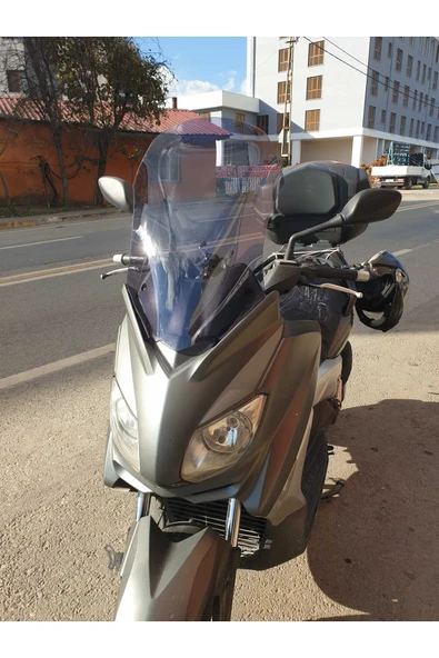 MOTOCAM Yamaha Xmax 250 Siperlik Ön Cam 2011-2013 Model 55cm Füme Renkli 4mm KISA SPOR CAM ürün görseli