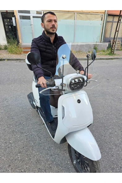 MOTOCAM RKS VPS 125 Siperlik Ön Cam 2022-2025 Model 42cm Şeffaf Renkli 4mm APARATSIZDIR - Resim 2