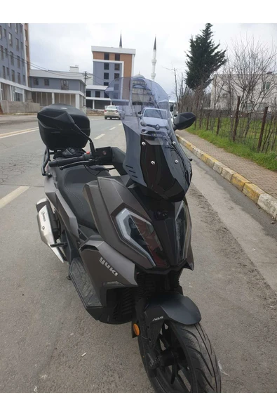 MOTOCAM Yuki Defender Siperlik Ön Cam 2023-2025 Model 63cm Füme Renkli 4mm - Resim 2