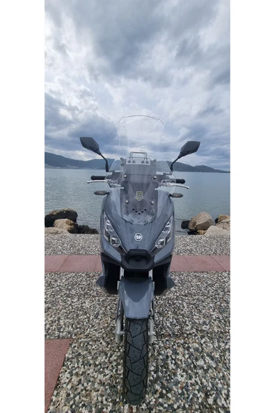 MOTOCAM Yuki Xway 125 Siperlik Ön Cam 2023-2025 Model 75cm Şeffaf Renkli 4mm UZUN CAM - 1