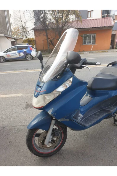 MOTOCAM Piaggio X8 200 Siperlik Ön Cam 2004-2006 Model 58cm Şeffaf Renkli 4mm - Resim 2