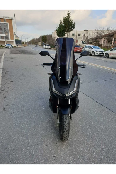 MOTOCAM Skyjet Rivero 125 Siperlik Ön Cam 2025 Model 75cm Siyah Renkli 4mm UZUN CAM ürün görseli