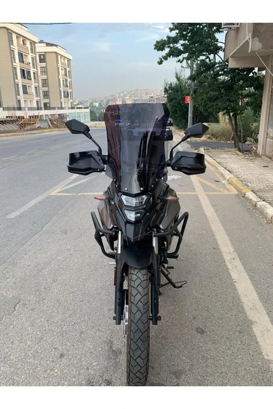 MOTOCAM SYM NHT 200 Siperlik Ön Cam 2023-2025 Model 50cm Siyah Renkli 4mm ürün görseli