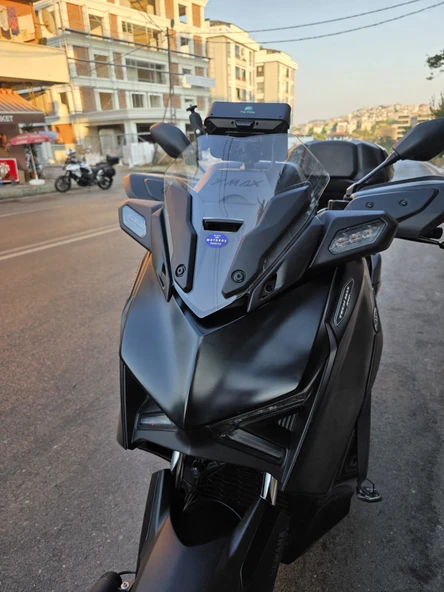 MOTOCAM Yamaha Xmax 250 Siperlik Ön Cam 2023-2025 Model 36cm Şeffaf Renkli 4mm KISA SPOR CAM - Resim 2