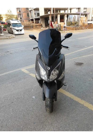 MOTOCAM SYM Joymax 250 İ Siperlik Ön Cam 2015-2016 Model 65cm Siyah Renkli 4mm APARATSIZDIR ürün görseli