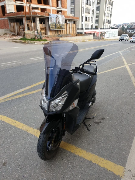 MOTOCAM SYM JET 14 200 Siperlik Ön Cam 2017-2025 Model 74cm Füme Renkli 4mm UZUN CAM - Resim 3