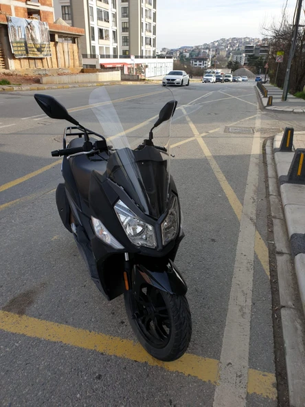 MOTOCAM SYM JET 14 200 Siperlik Ön Cam 2017-2025 Model 74cm Şeffaf Renkli 4mm UZUN CAM - Resim 2