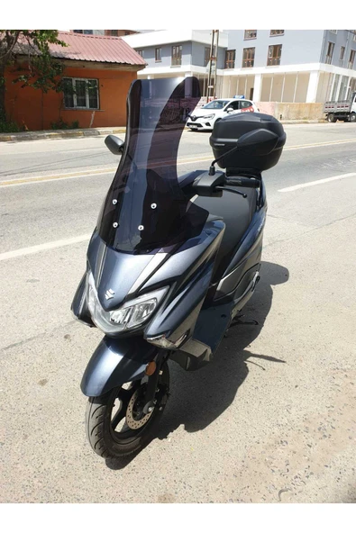 MOTOCAM Suzuki Burgman Street EX 125 Siperlik Ön Cam 2023-2025 Model 62cm Siyah Renkli 4mm ürün görseli
