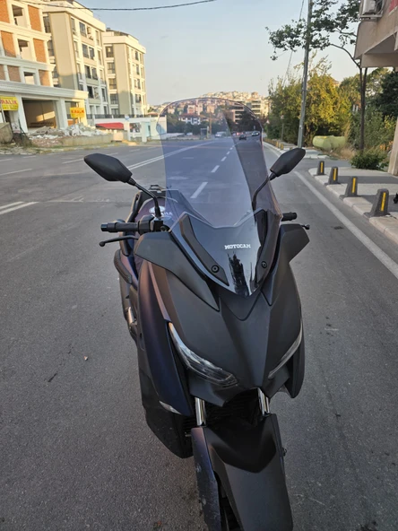 MOTOCAM Yamaha Xmax 250 Siperlik Ön Cam 2018-2022 Model 65cm Füme Renkli 4mm UZUN CAM - Resim 2