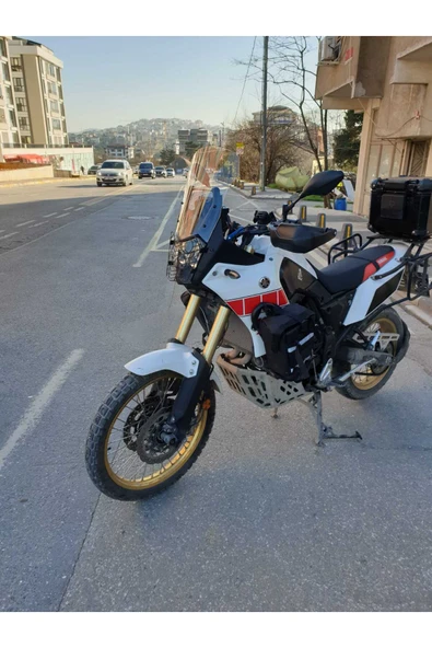 MOTOCAM Yamaha Tenere Rall 700 Siperlik Ön Cam 2019-2025 Model 39cm Şeffaf Renkli 4mm - Resim 3