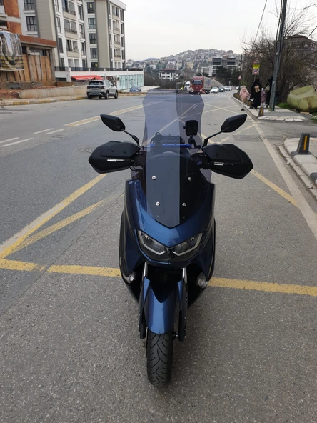 MOTOCAM Yamaha Nmax Siperlik Ön Cam 2021-2024 Model 72cm Füme Renkli 4mm UZUN CAM ürün görseli