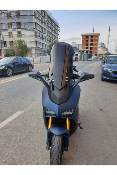 MOTOCAM Yuki Huracan 250 Siperlik Ön Cam 2022-2025 Model 62cm Siyah Renkli 4mm ürün görseli