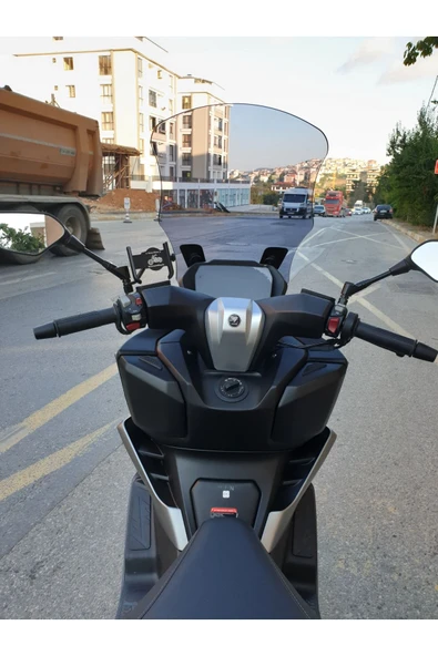 MOTOCAM Voge SR3 Siperlik Ön Cam 2023-2025 Model 70cm Füme Renk 4mm - Resim 3