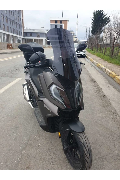 MOTOCAM Yuki Defender Siperlik Ön Cam 2023-2025 Model 63cm Siyah Renkli 4mm - Resim 2