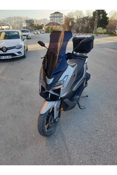 MOTOCAM Voge SR1 Siperlik Ön Cam 2023-2025 Model 72cm Siyah Renkli 4mm UZUN CAM - Resim 2