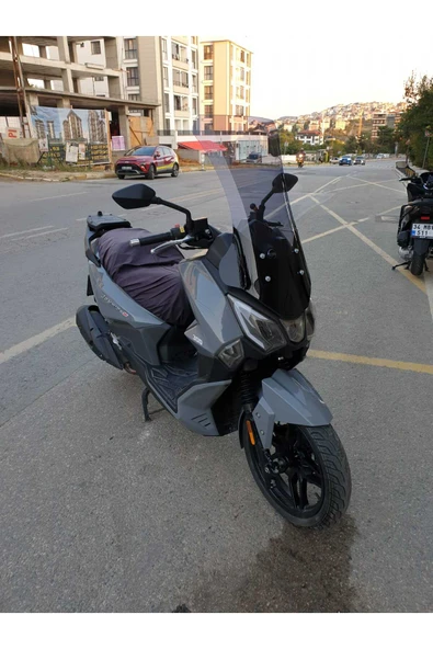 MOTOCAM SYM Joyride 300 Siperlik Ön Cam 2023-2025 Model 75cm Füme Renkli 4mm UZUN CAM - Resim 3