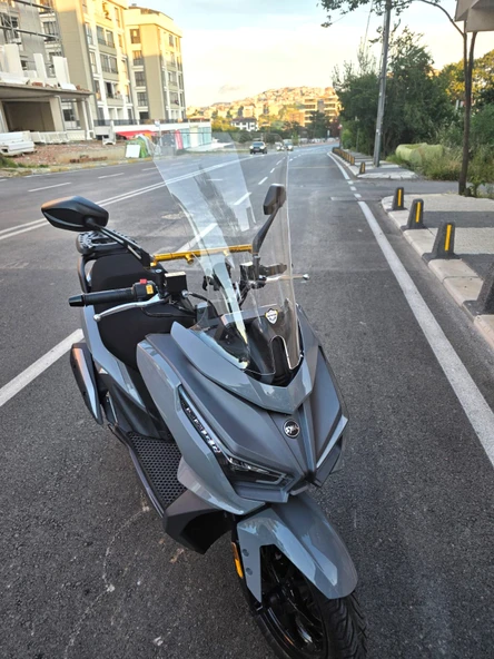 MOTOCAM Sym JET 14 EVO 200 PLUS Siperlik Ön Cam 2023-2025 Model 58cm Şeffaf Renkli 4mm - Resim 2