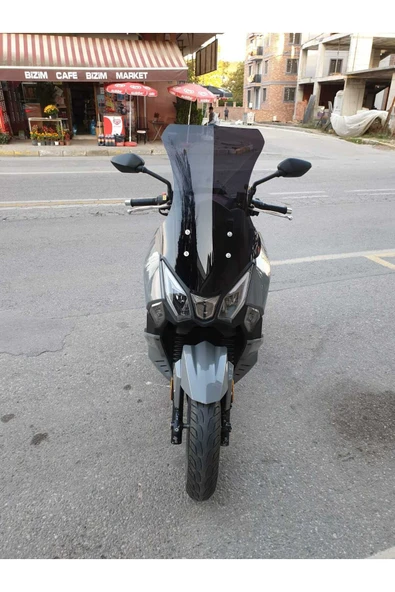 MOTOCAM SYM Joyride 300 Siperlik Ön Cam 2023-2025 Model 65cm Siyah Renkli 4mm ORTA BOYLU CAM ürün görseli