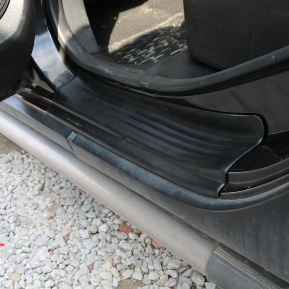 Dacia Sandero 2012-2020 Yıl Aralığı Uyumlu Kapı Eşiği 4 Parça - 9