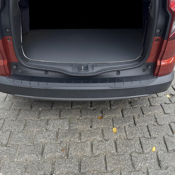 Dacia Jogger 2022- Yılı ve Sonrası Uyumlu Arka Tampon Eşiği Mat - Resim 9