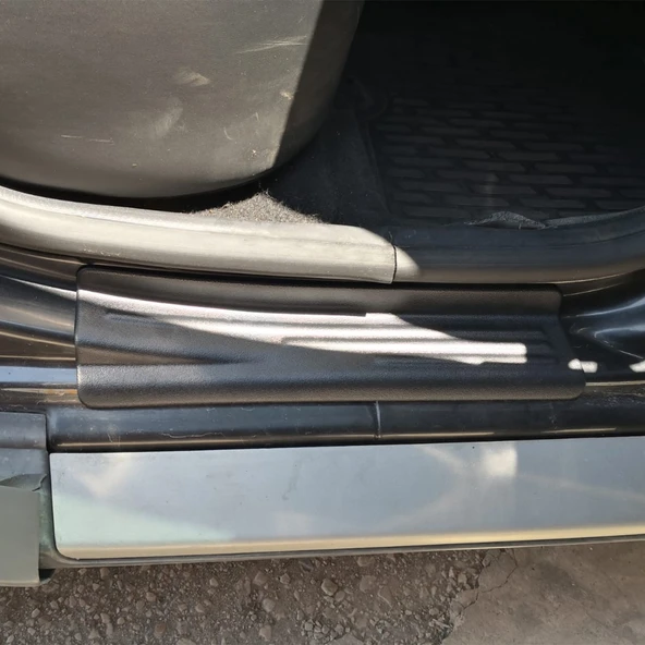 Dacia Duster 2010-2017 Yıl Aralığı Uyumlu Kapı Eşiği 4 Parça - Resim 8