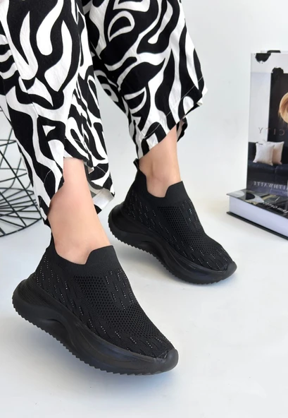 Soord Siyah Triko Boncuk İşlemeli Spor Ayakkabı - Resim 2