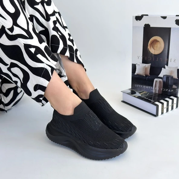 Soord Siyah Triko Boncuk İşlemeli Spor Ayakkabı - Resim 5