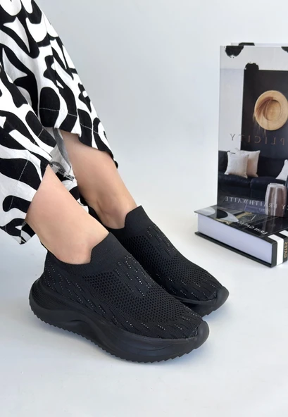 Soord Siyah Triko Boncuk İşlemeli Spor Ayakkabı - Resim 3