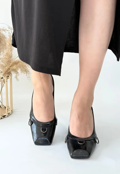 Cande Siyah Rugan Topuklu Ayakkabı - Resim 2