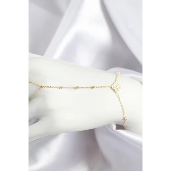 Pirinç Zirkon Taşlı Yonca Model Gold Renk Şahmeran