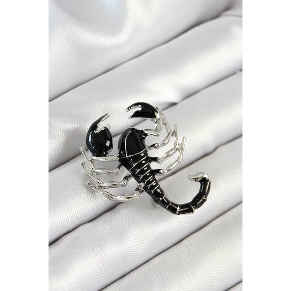 3D Siyah Akrep Figürlü Gümüş Renk Kadın Broş